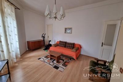 Apartment on the 2nd floor in the center of Brtonigle with a sea view 5